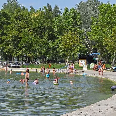 In 45317 דירה Balatonföldvár